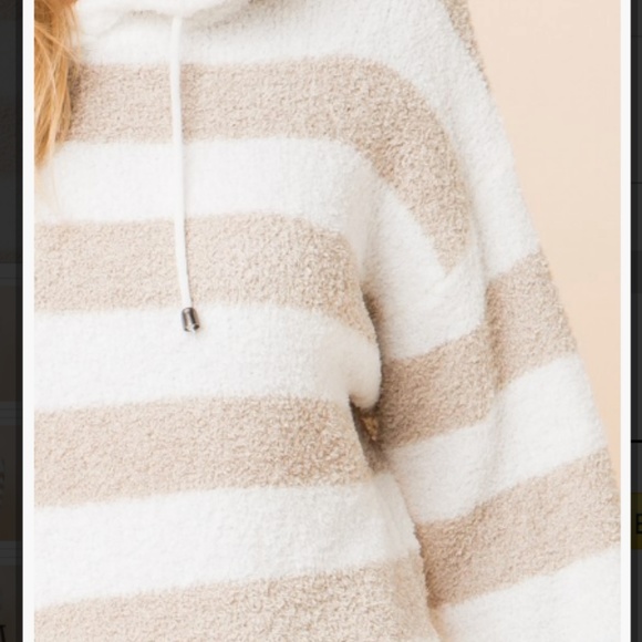 Striped Ultra Soft Hooded Pullover in Women- SML - Picture 3 of 6